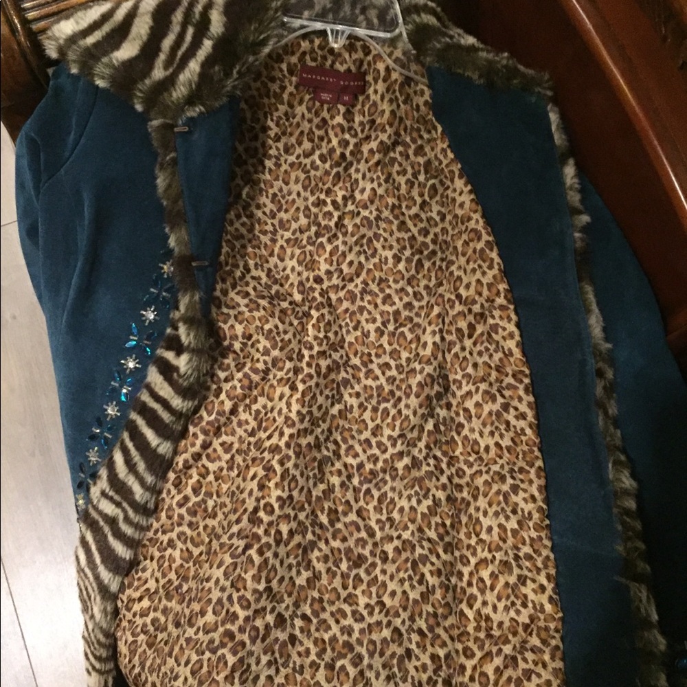 Jacket - Picture 4 of 4